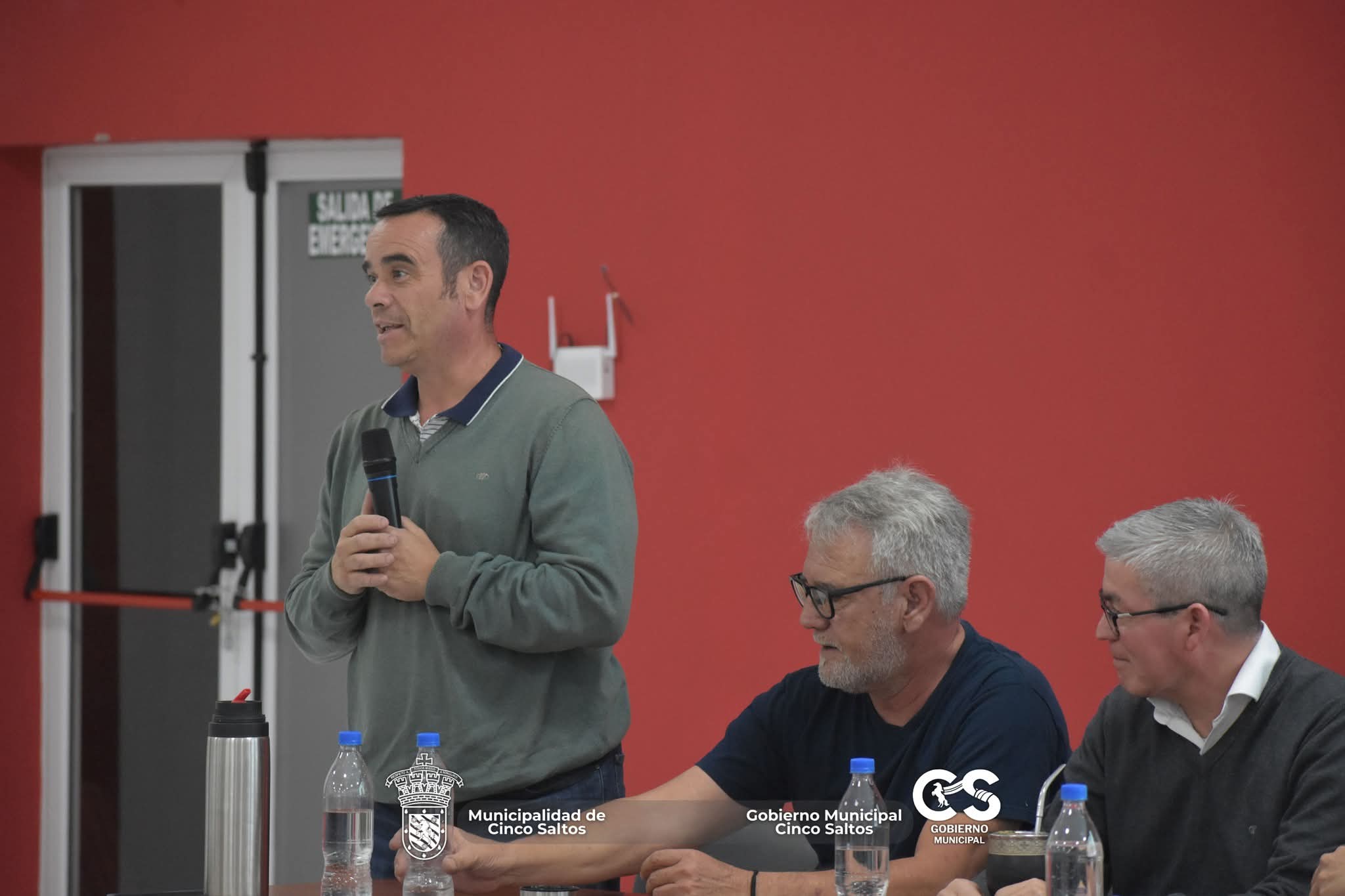 Encuentro de intendentes del Alto Valle Oeste para analizar la distribución de regalías petroleras