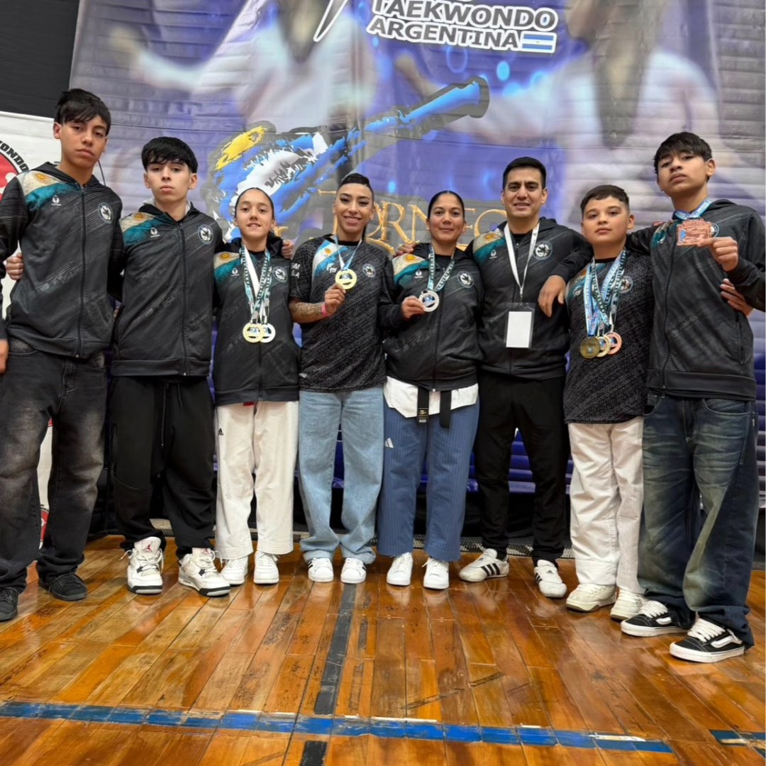 Excelente desempeño de los deportistas de Cinco Saltos en el Torneo Nacional Apertura de Taekwondo